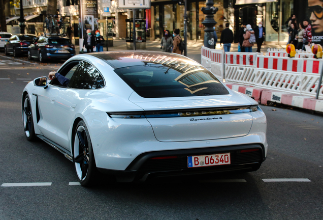 Porsche Taycan Turbo S