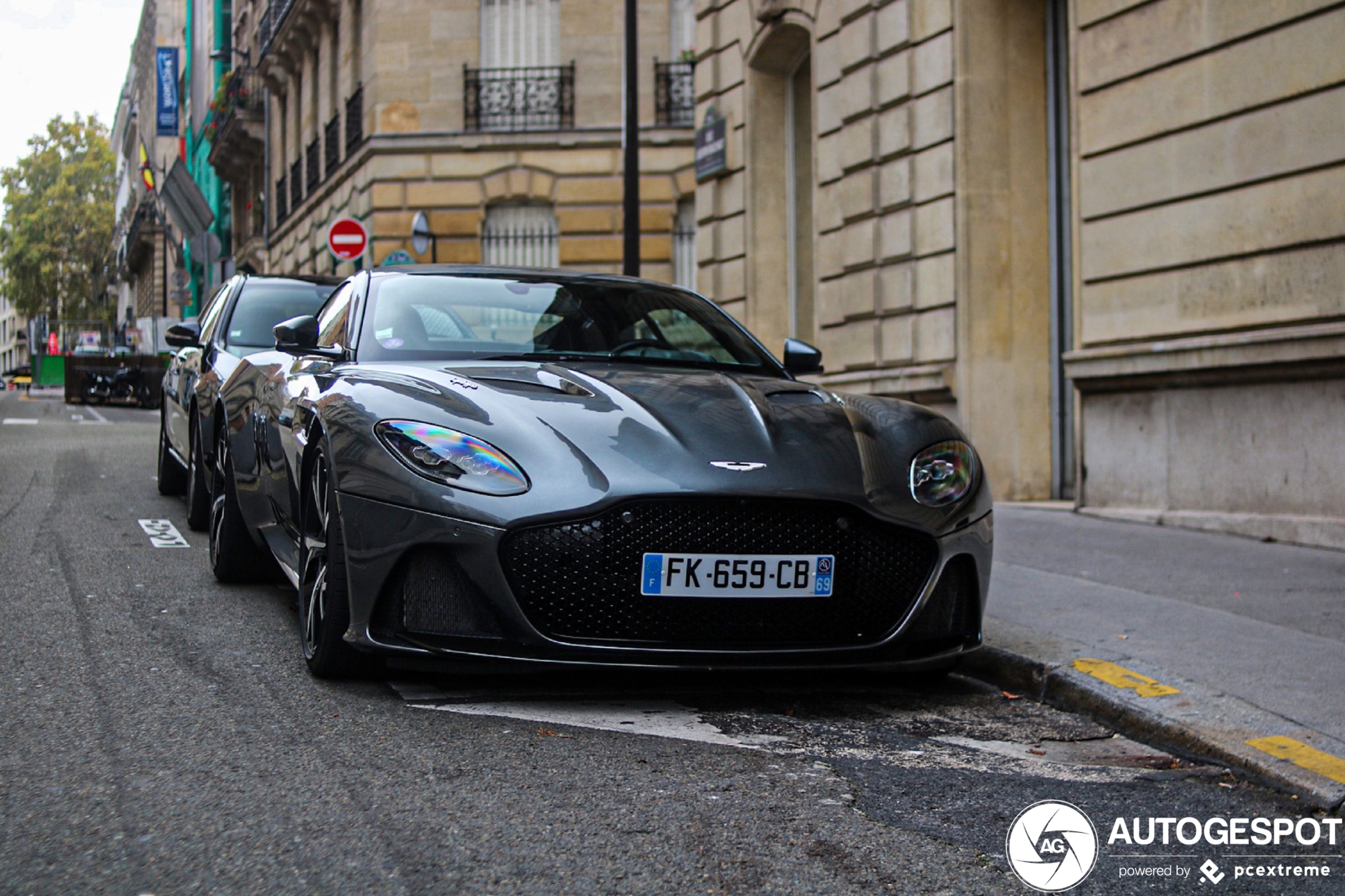 Aston Martin DBS Superleggera