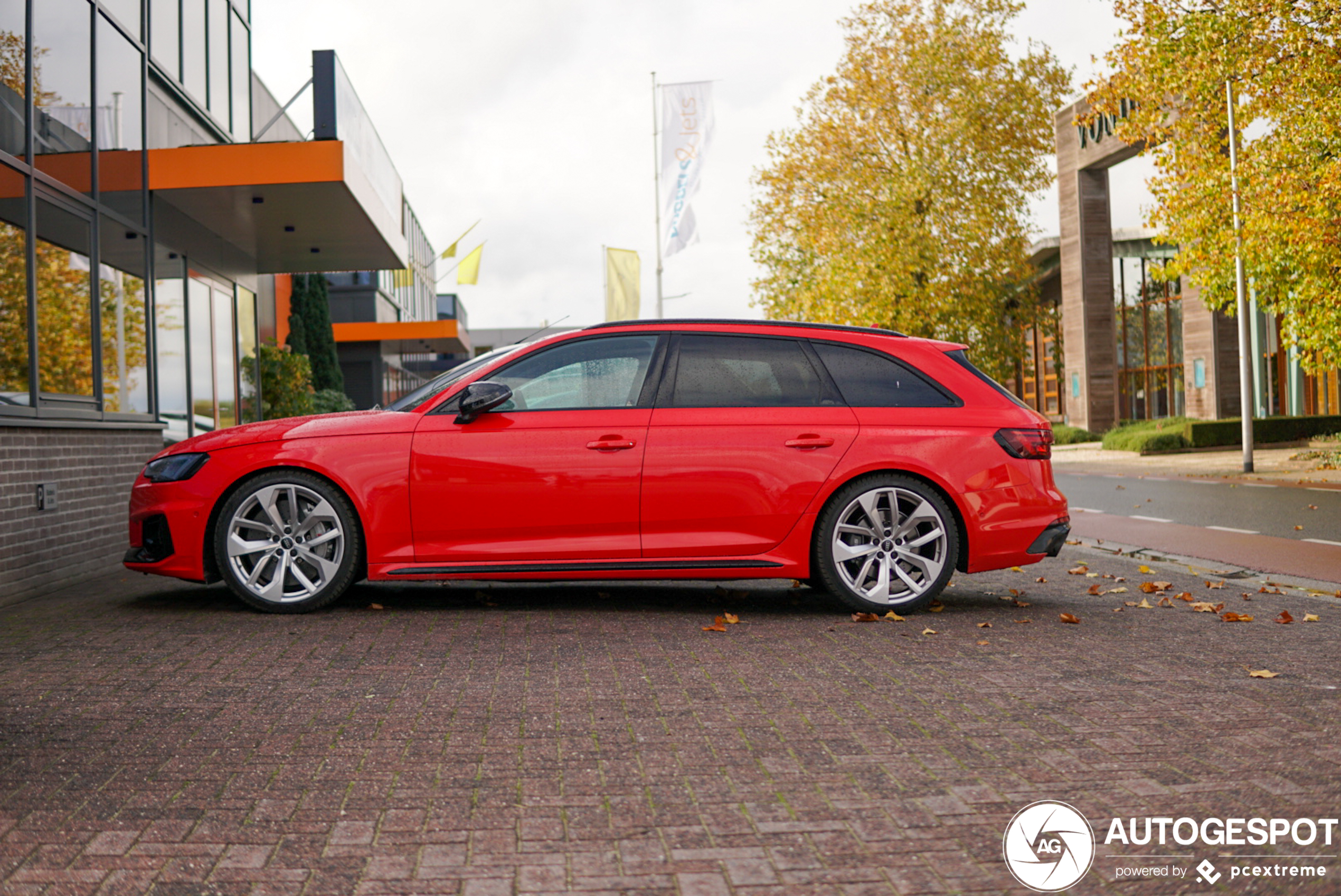 Audi RS4 Avant B9