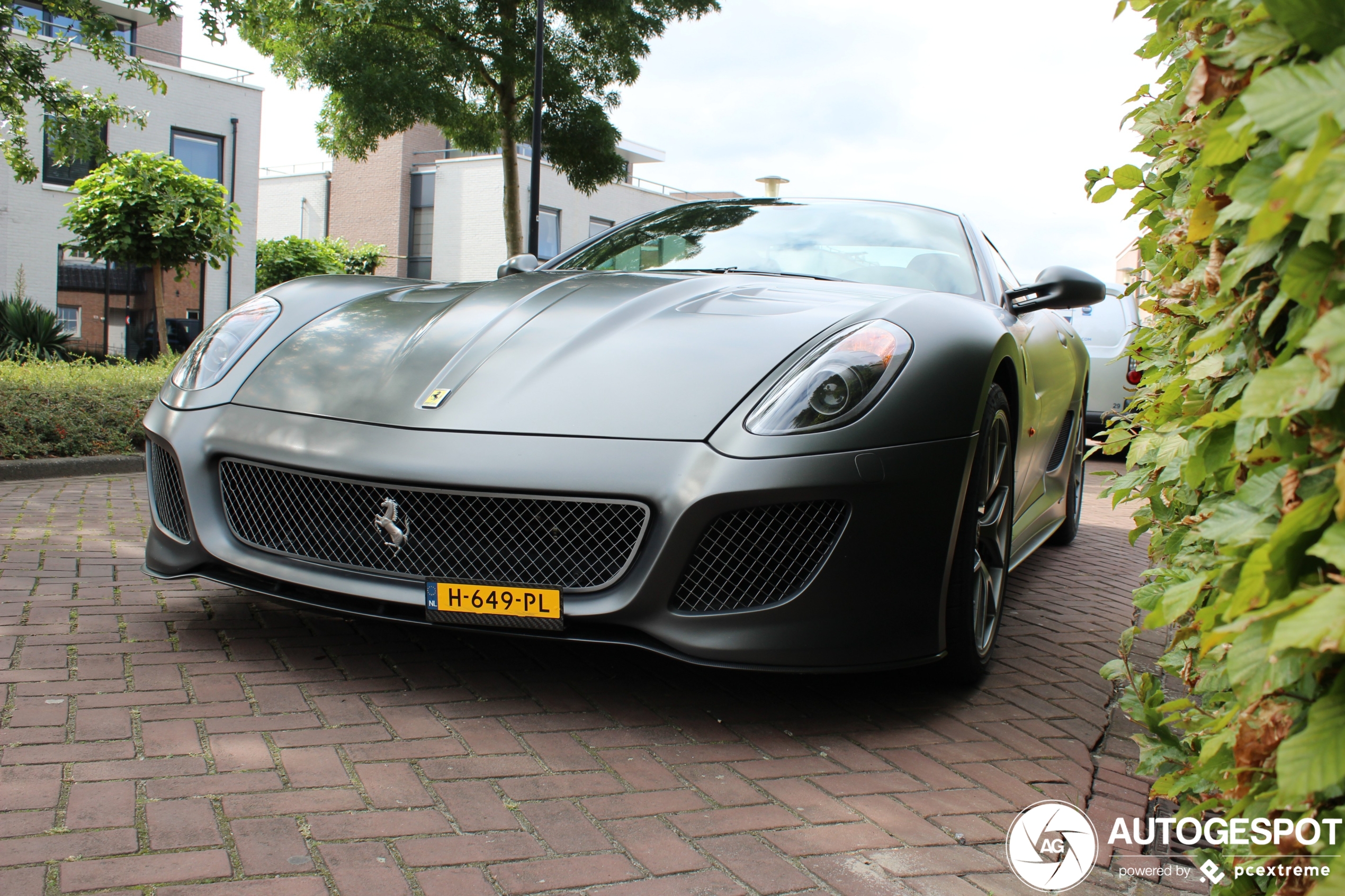 Nederland is weer prachtige Ferrari 599 GTO rijker