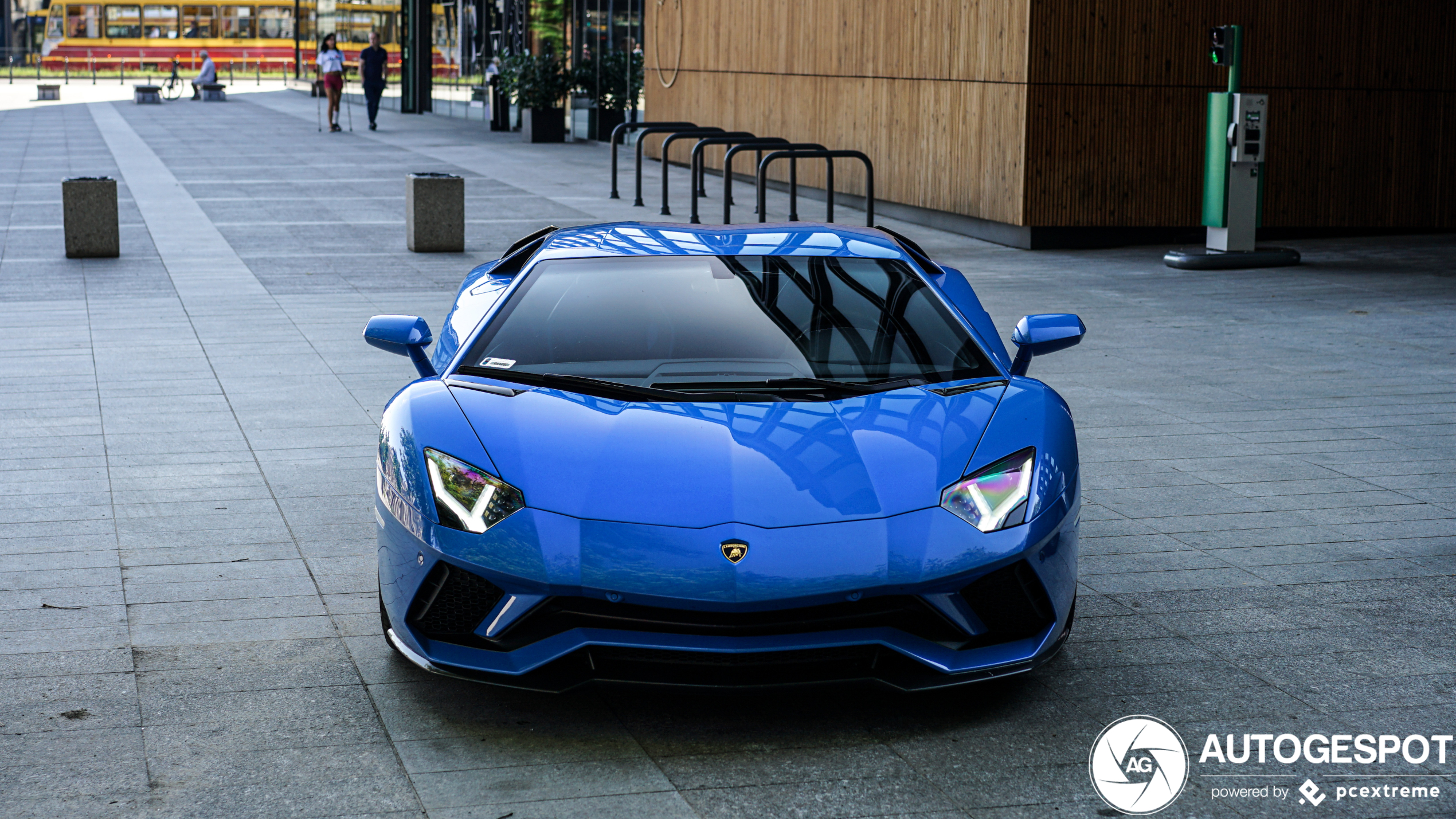 Lamborghini Aventador S LP740-4