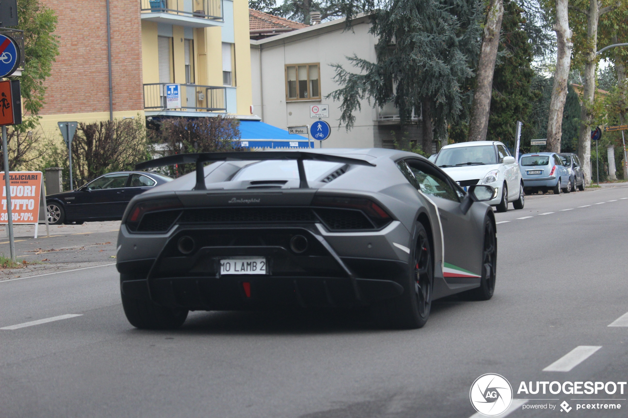 Lamborghini Huracán LP640-4 Performante