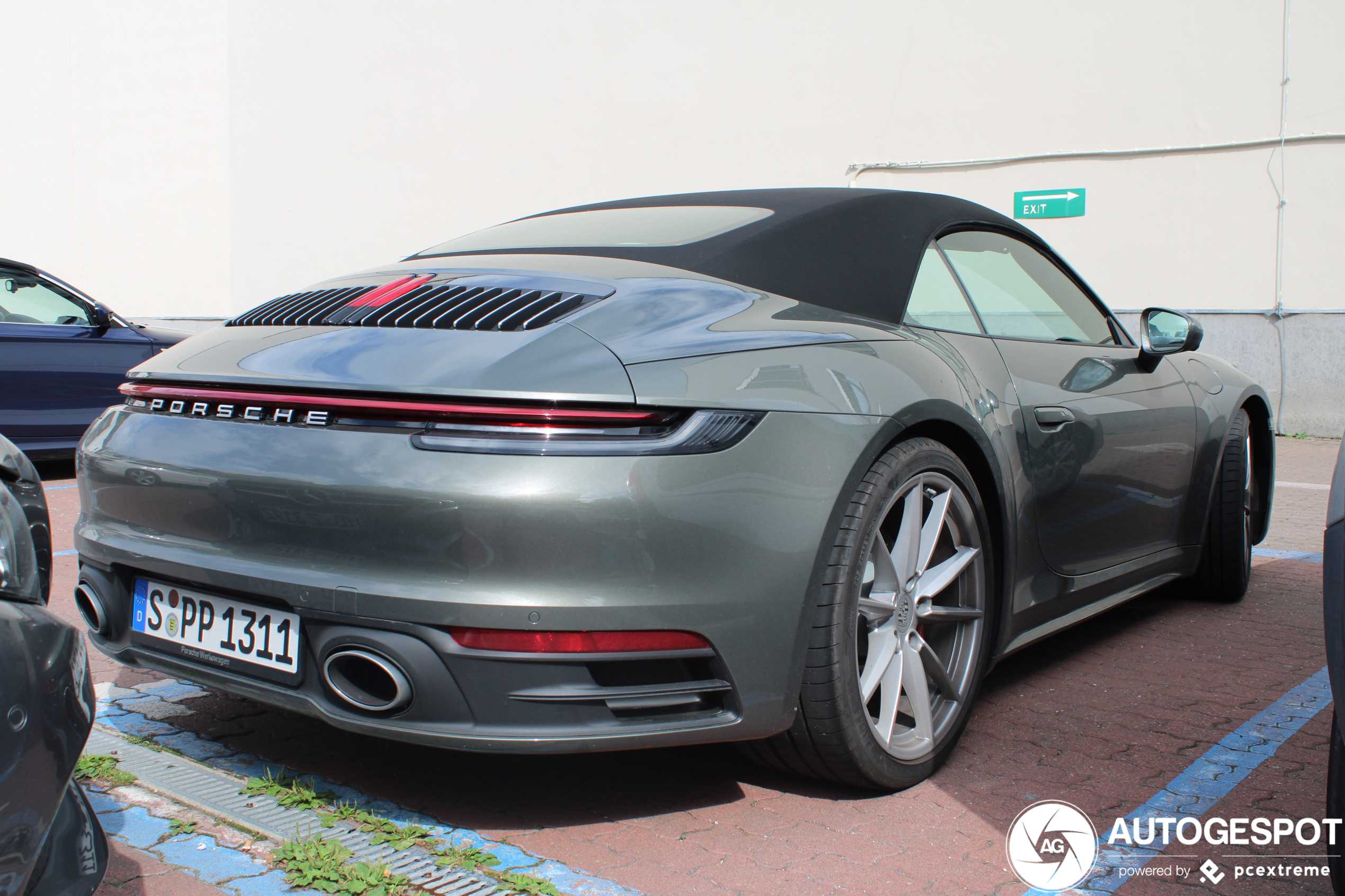 Porsche 992 Carrera 4S Cabriolet