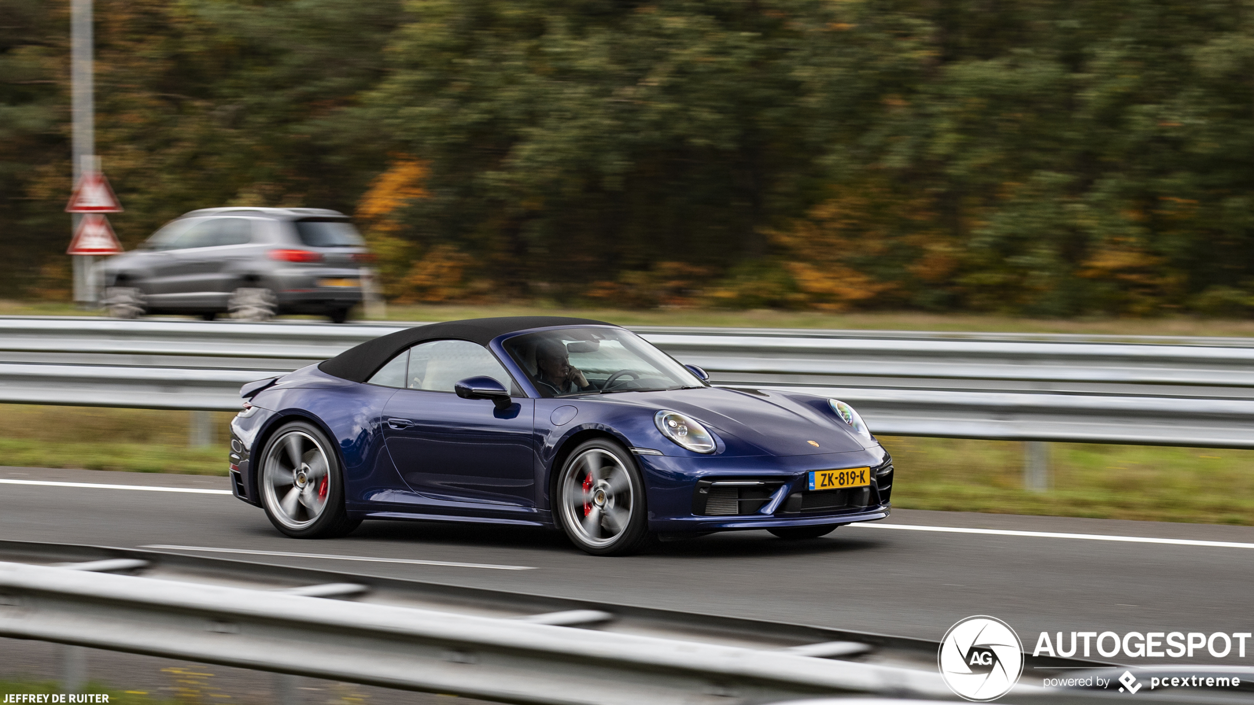 Porsche 992 Carrera 4S Cabriolet