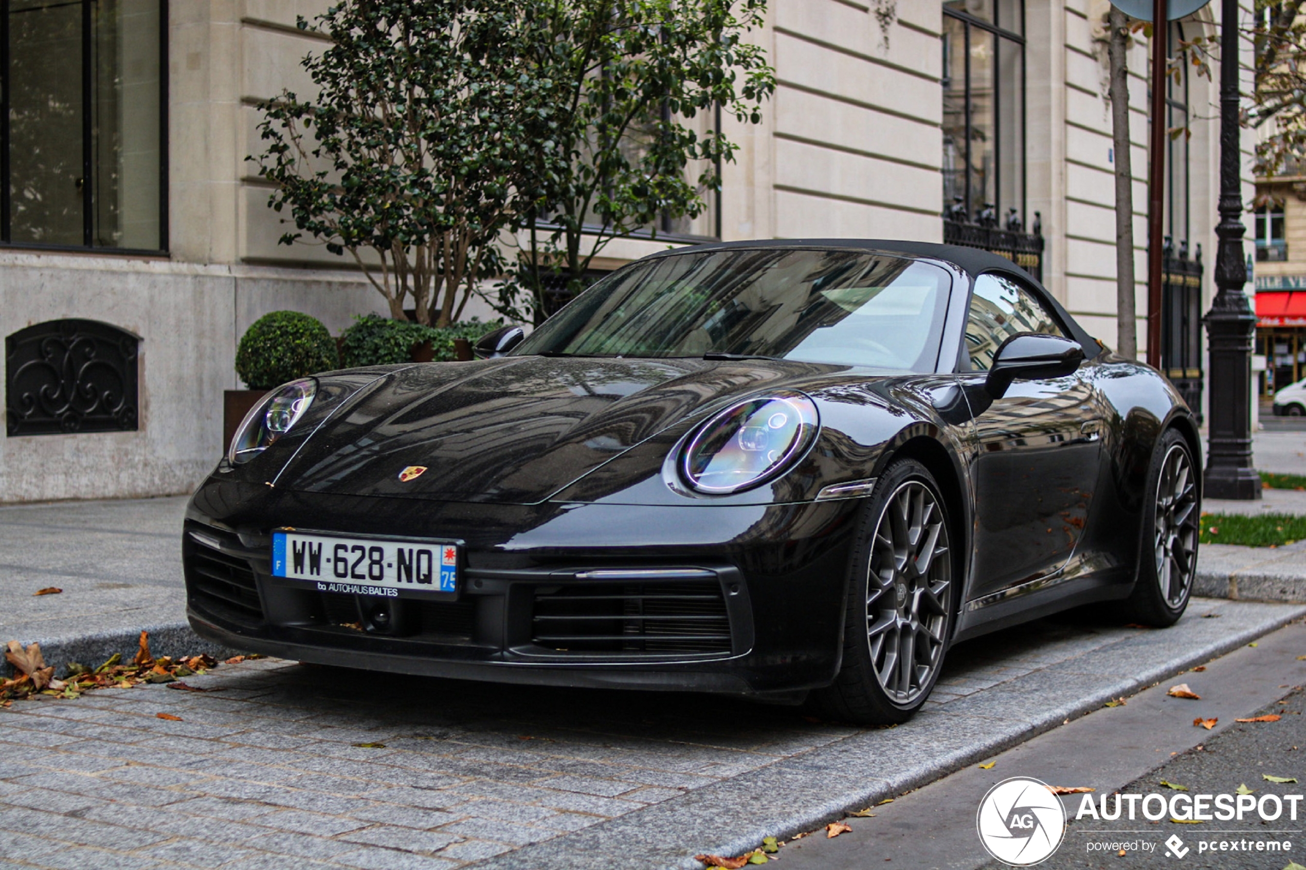 Porsche 992 Carrera 4S Cabriolet