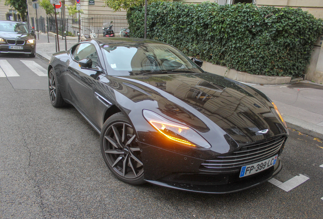 Aston Martin DB11 V8