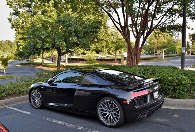 Audi R8 V10 Plus 2015