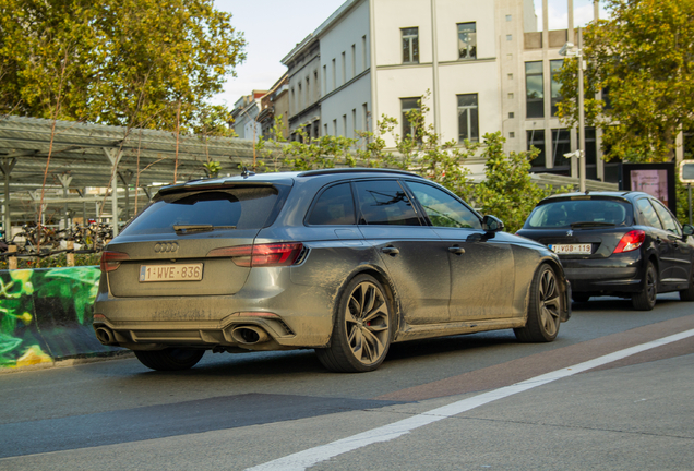 Audi RS4 Avant B9