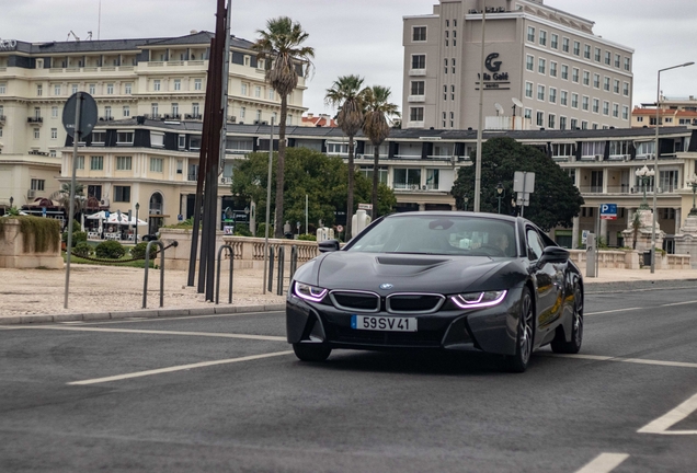 BMW i8