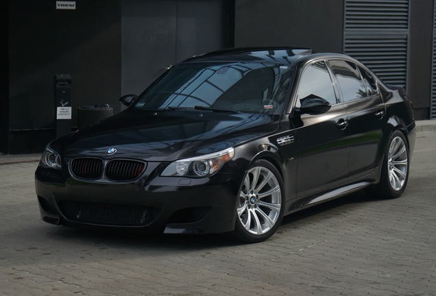 BMW M5 E60 2007