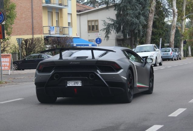 Lamborghini Huracán LP640-4 Performante