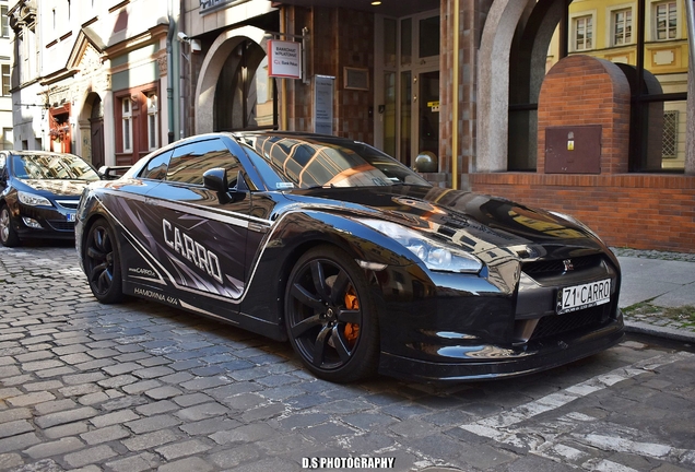 Nissan GT-R