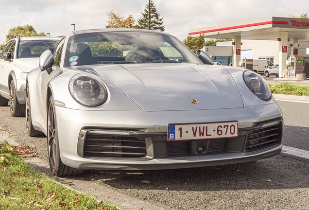 Porsche 992 Carrera 4S