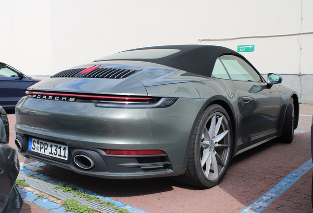 Porsche 992 Carrera 4S Cabriolet