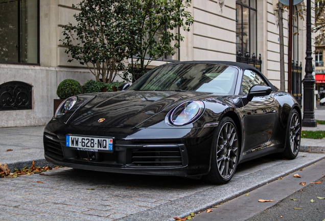 Porsche 992 Carrera 4S Cabriolet