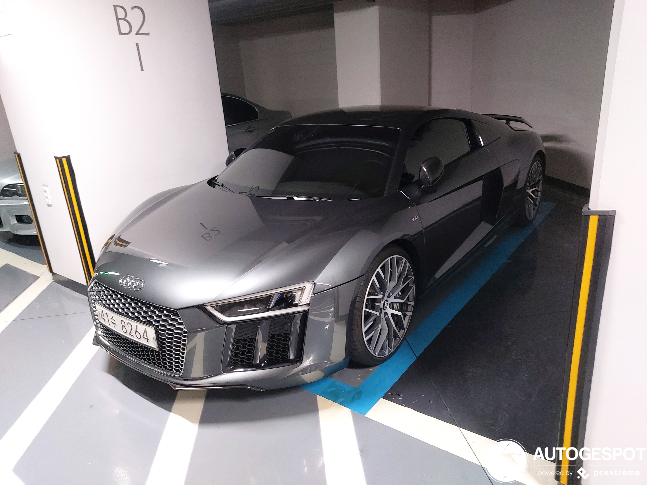 Audi R8 V10 Plus 2015