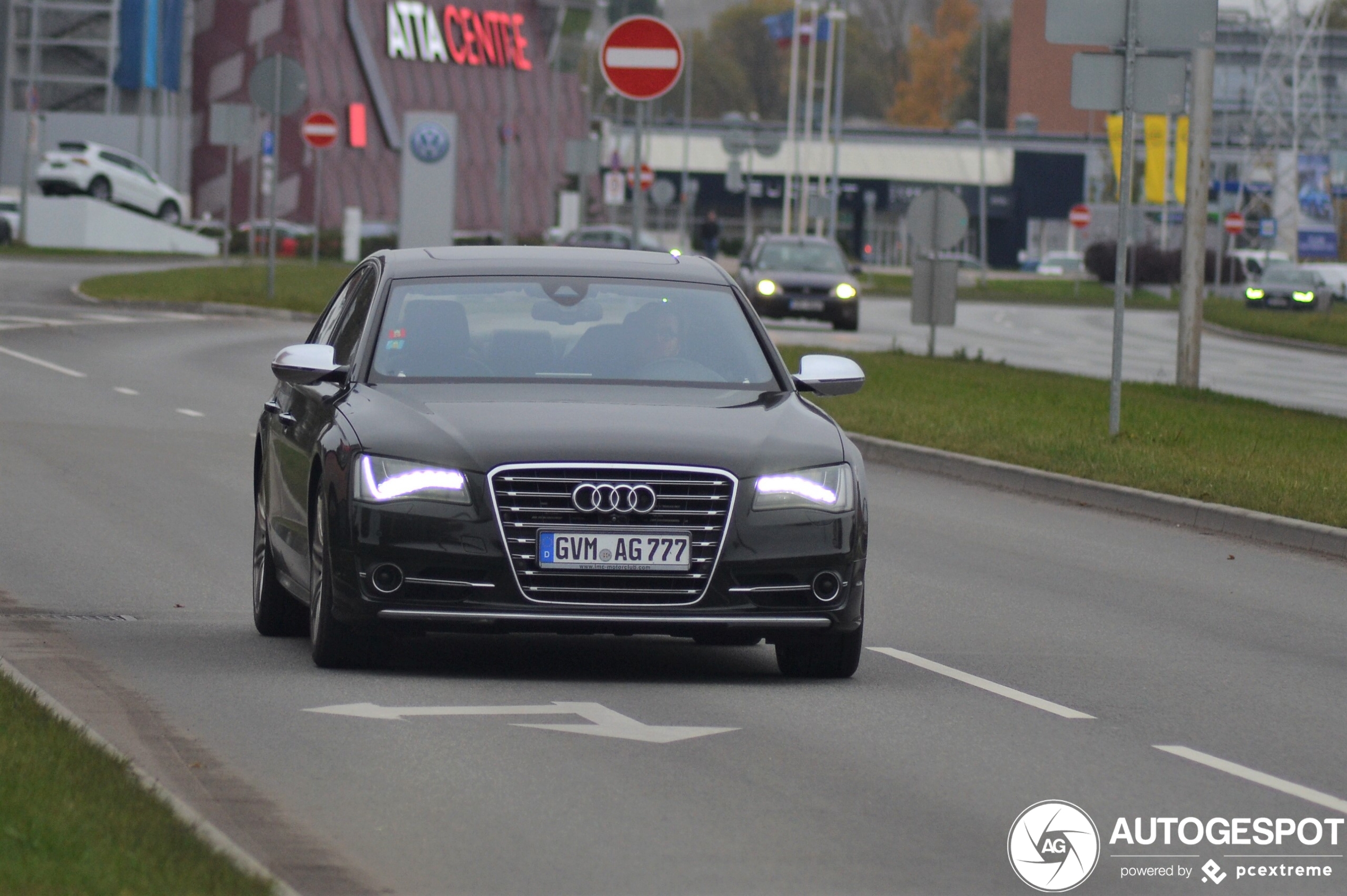 Audi S8 D4