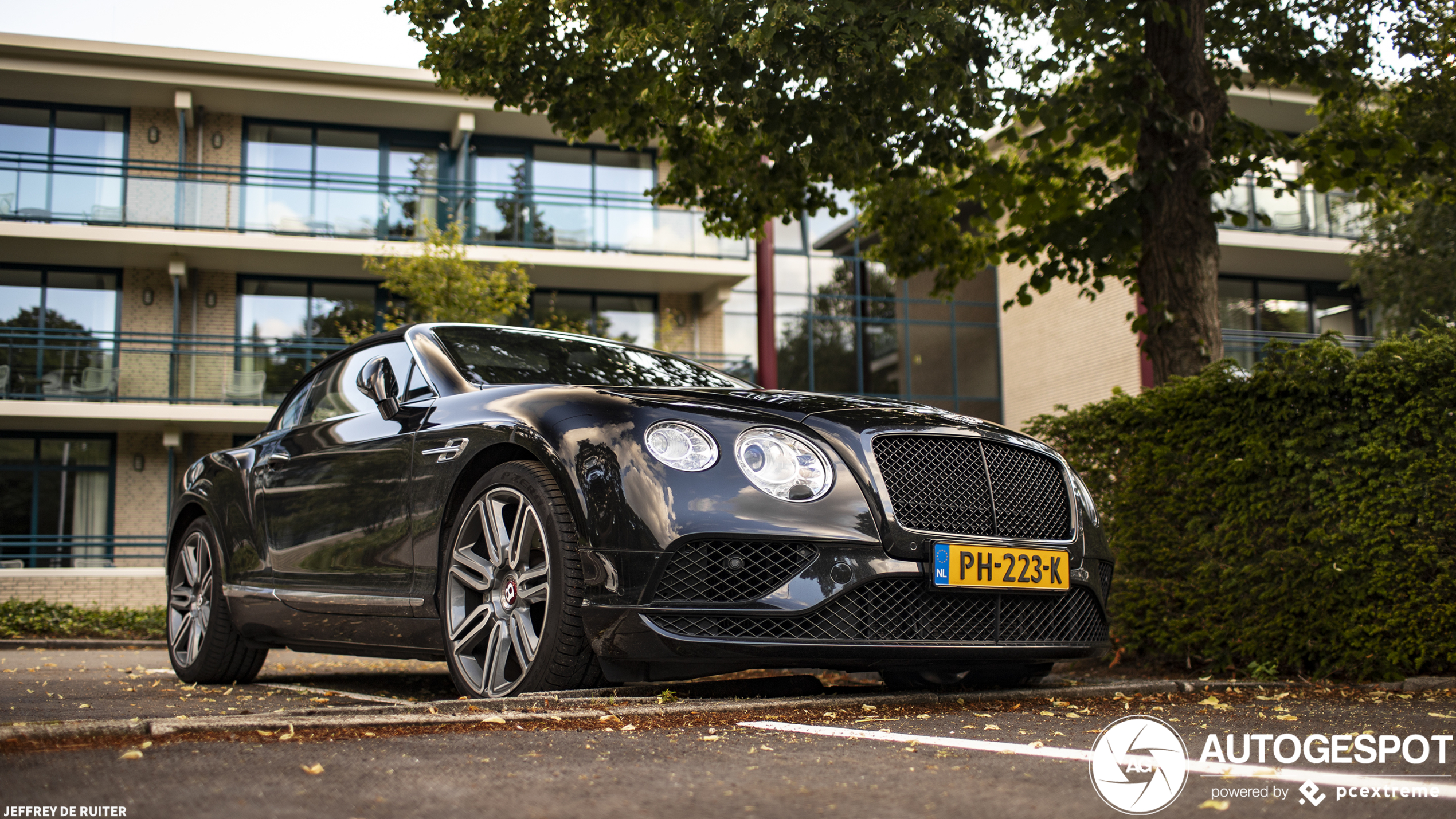 Bentley Continental GTC V8 2016