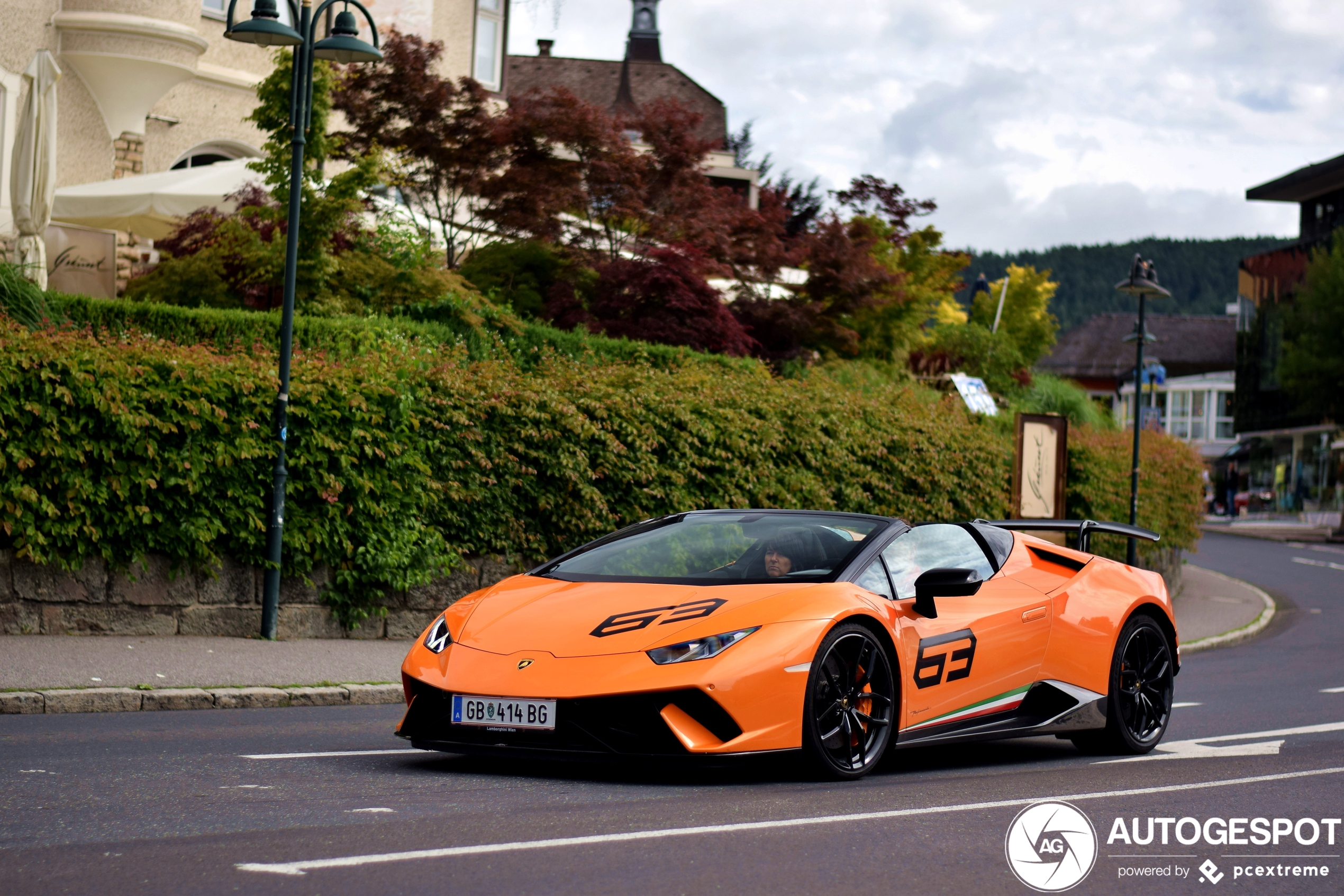 Lamborghini Huracán LP640-4 Performante Spyder