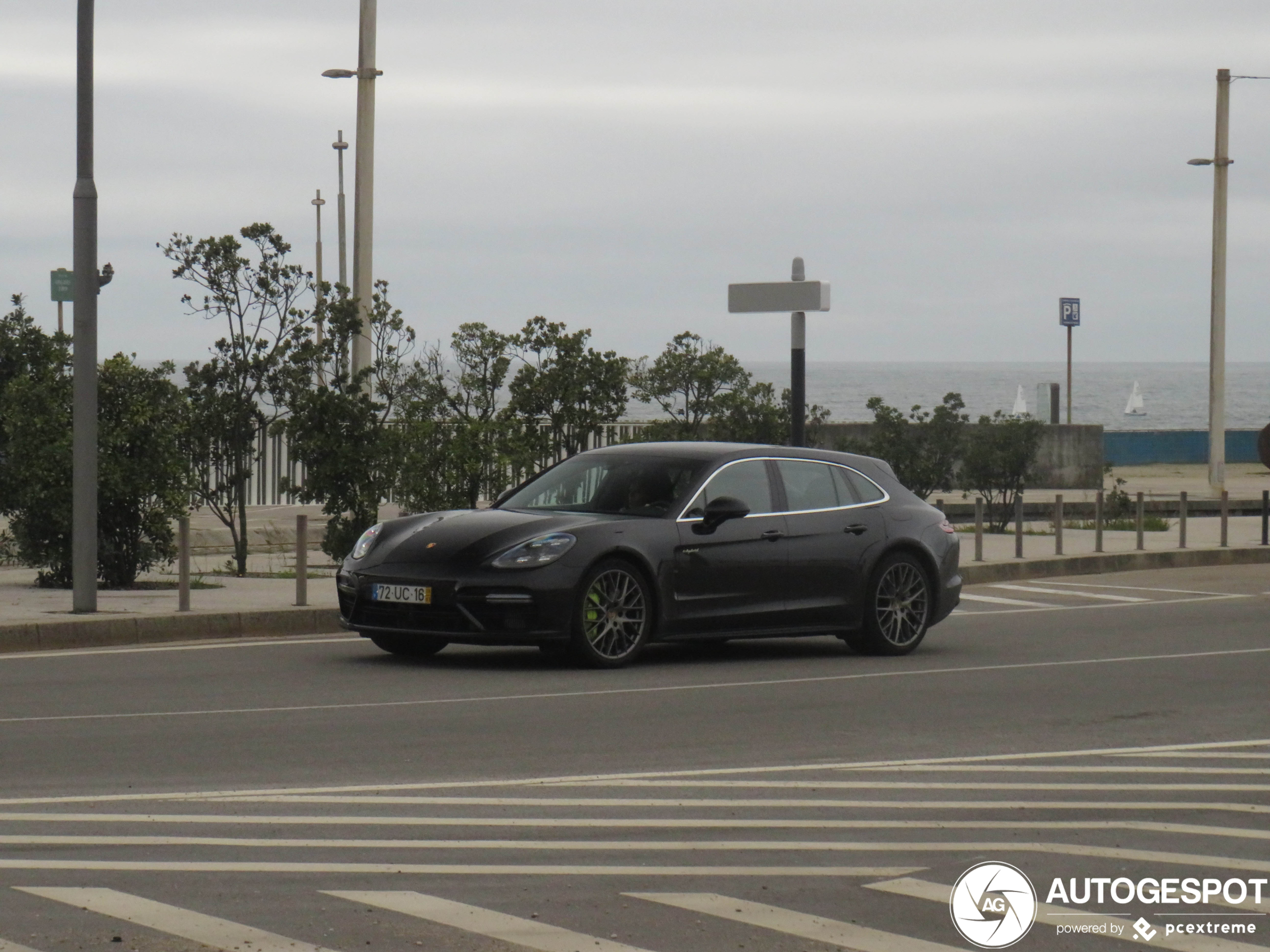 Porsche 971 Panamera Turbo S E-Hybrid Sport Turismo