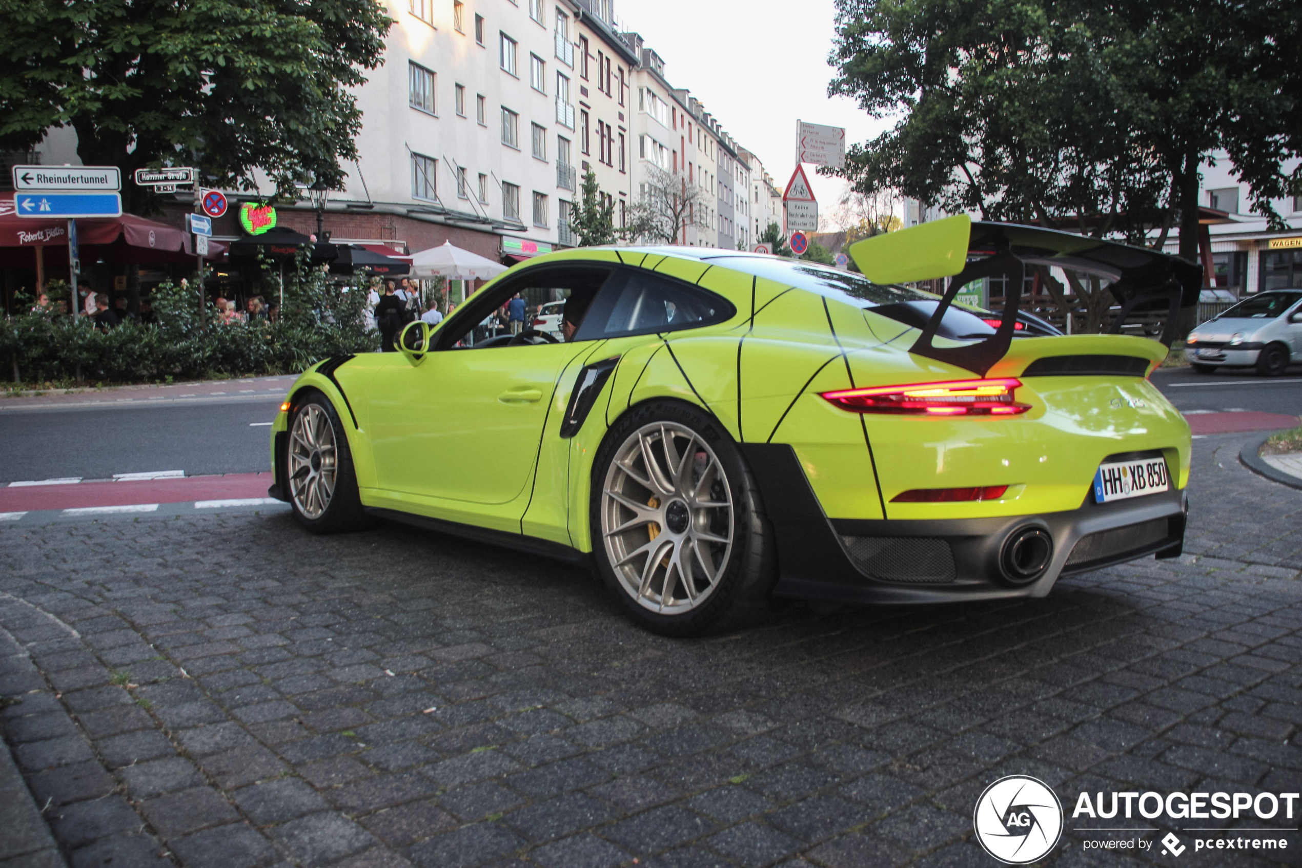 Porsche 991 GT2 RS Weissach Package