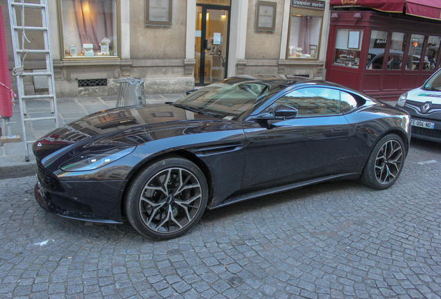 Aston Martin DB11 V8