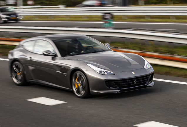 Ferrari GTC4Lusso