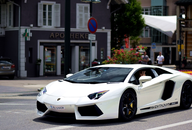 Lamborghini Aventador LP700-4