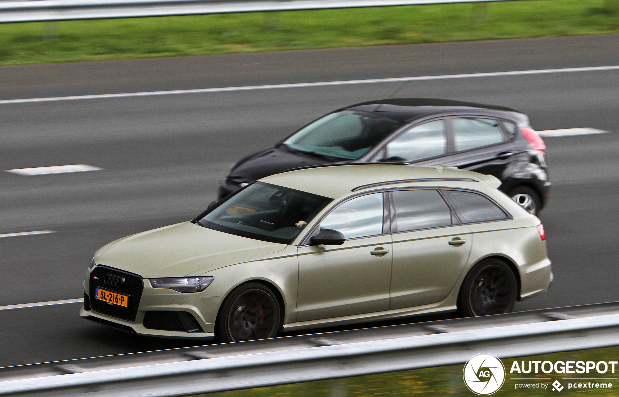 Audi RS6 Avant C7 2015