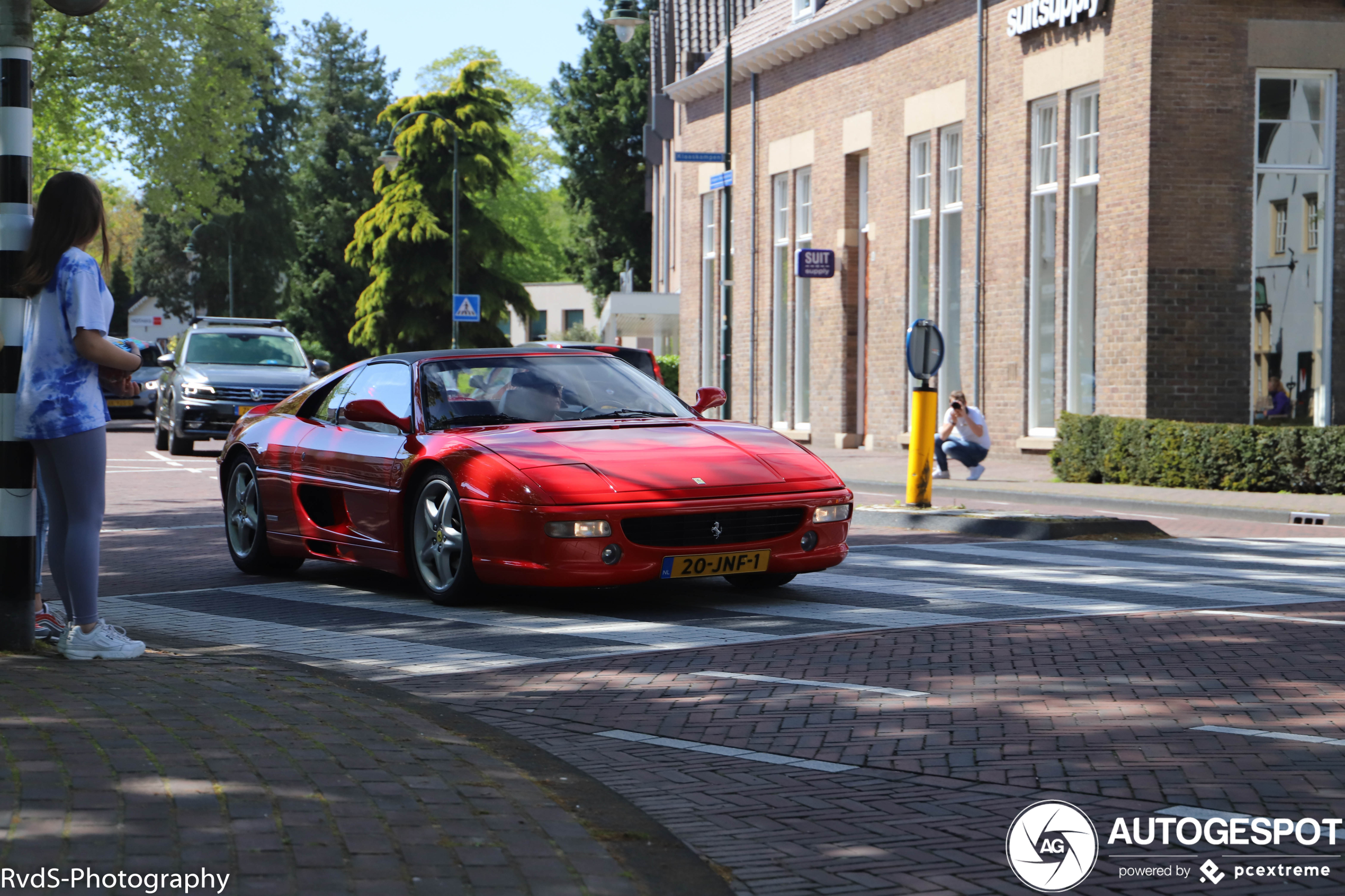 Ferrari F355 GTS