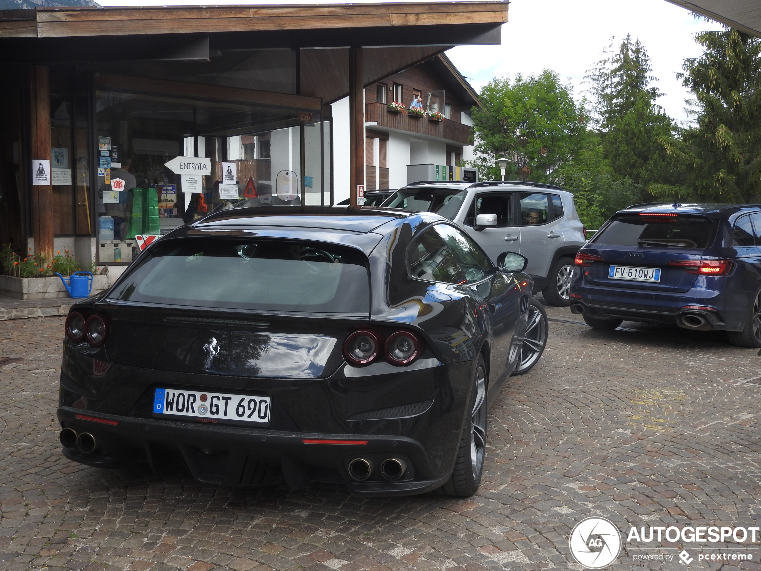 Ferrari GTC4Lusso