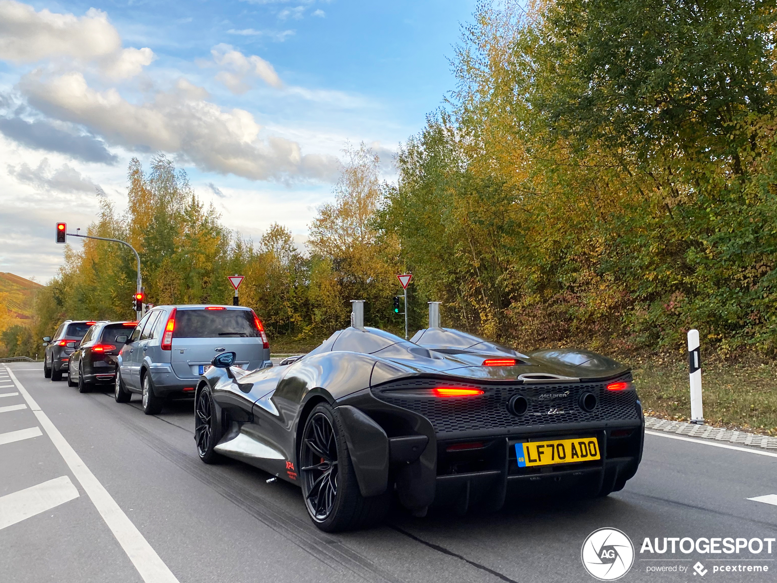 McLaren Elva zonder camouflage gespot!