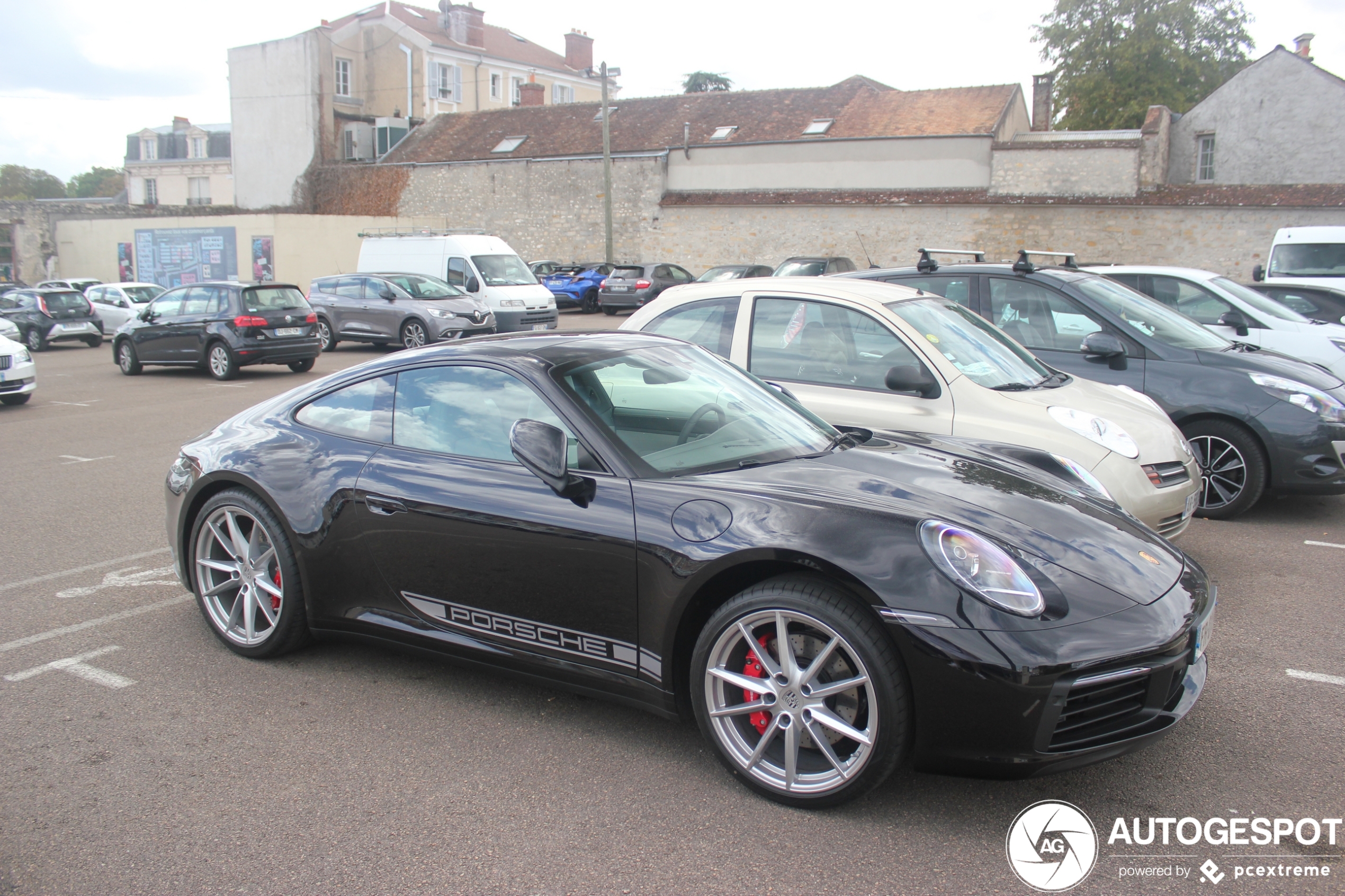 Porsche 992 Carrera 4S