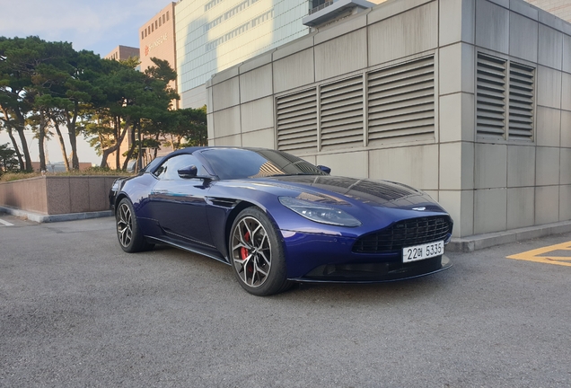 Aston Martin DB11 V8 Volante