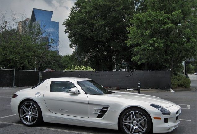 Mercedes-Benz SLS AMG