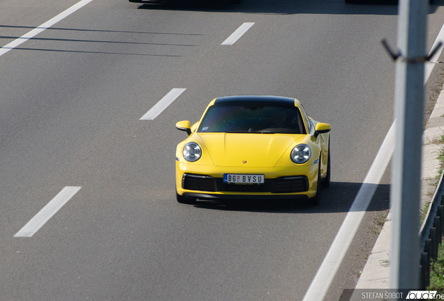 Porsche 992 Carrera 4S