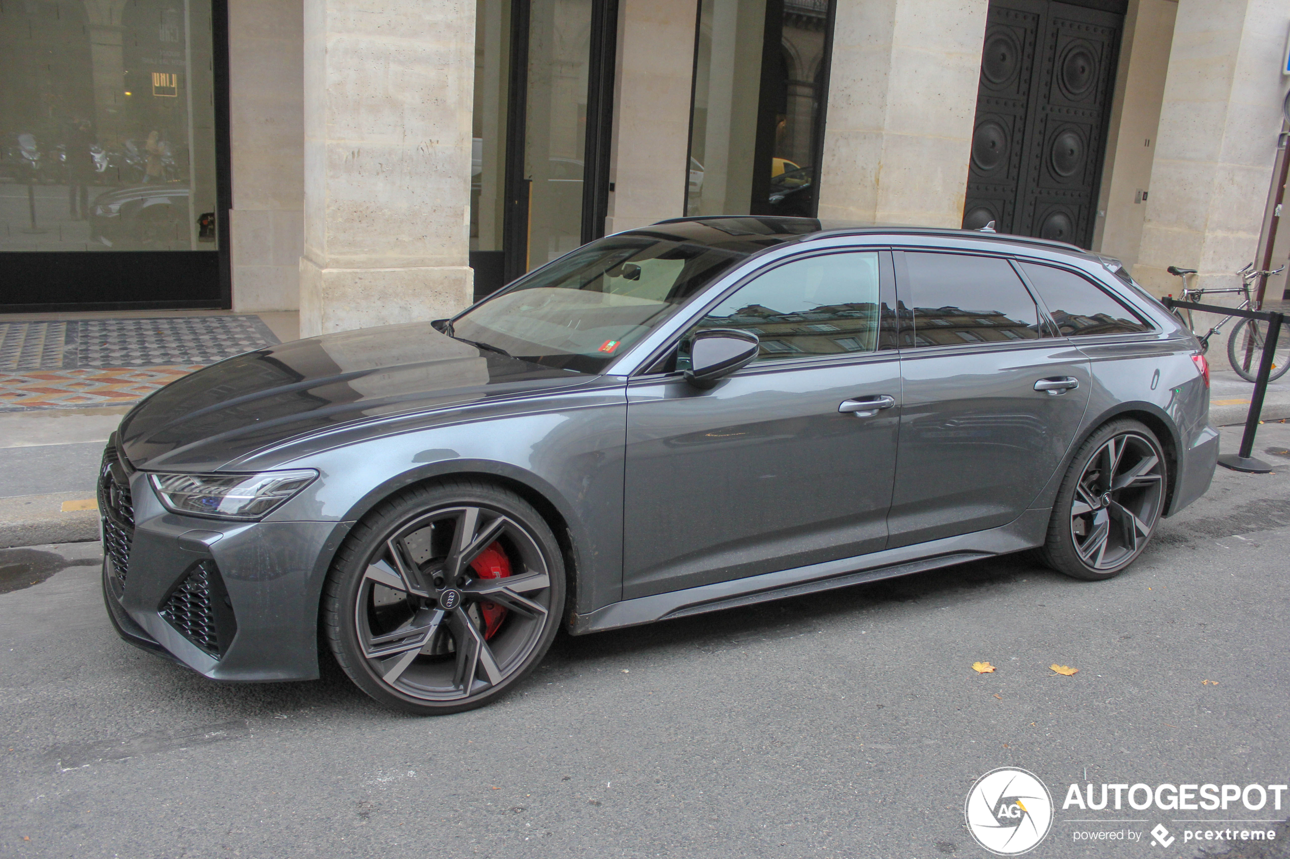 Audi RS6 Avant C8