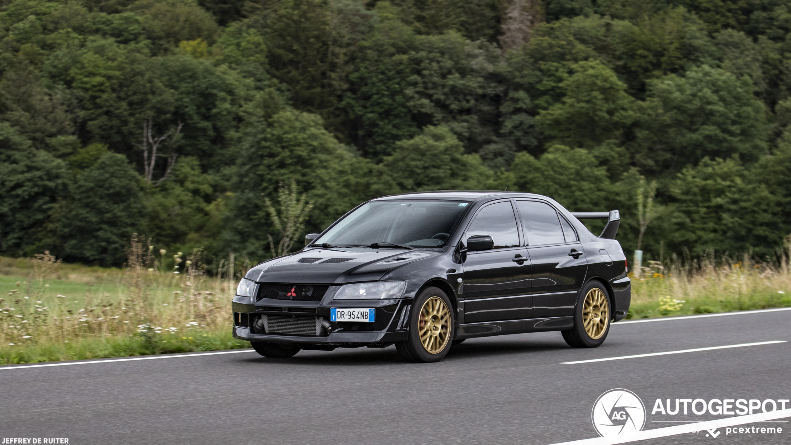 Mitsubishi Lancer Evolution VII MR