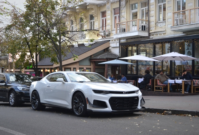 Chevrolet Camaro ZL1 2016