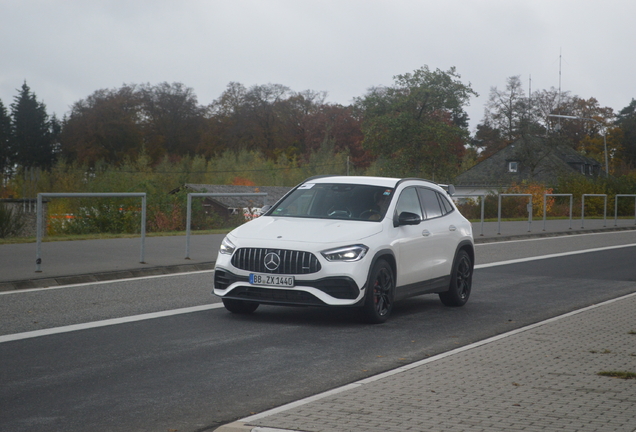 Mercedes-AMG GLA 45 S 4MATIC+ H247