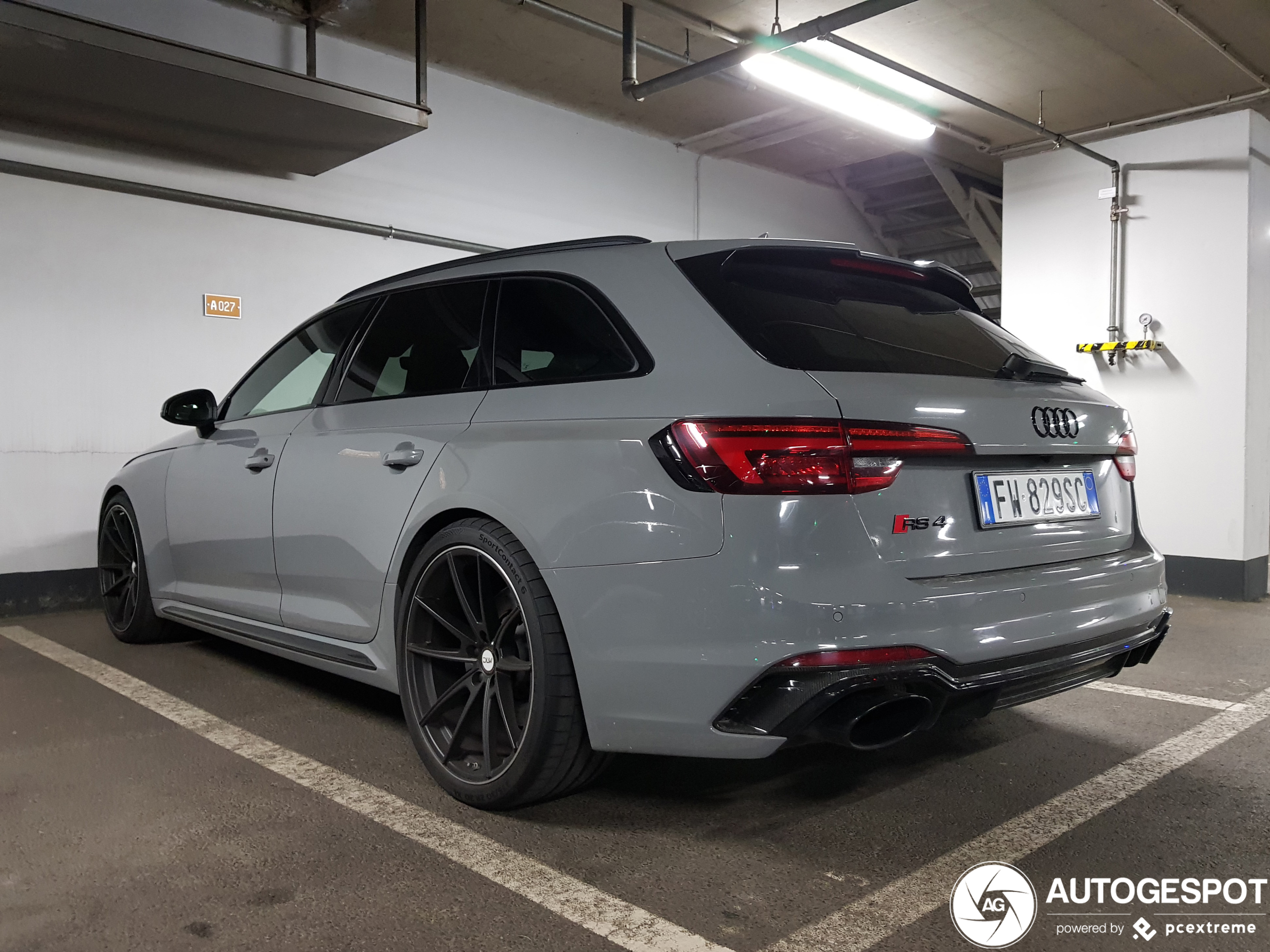 Audi RS4 Avant B9