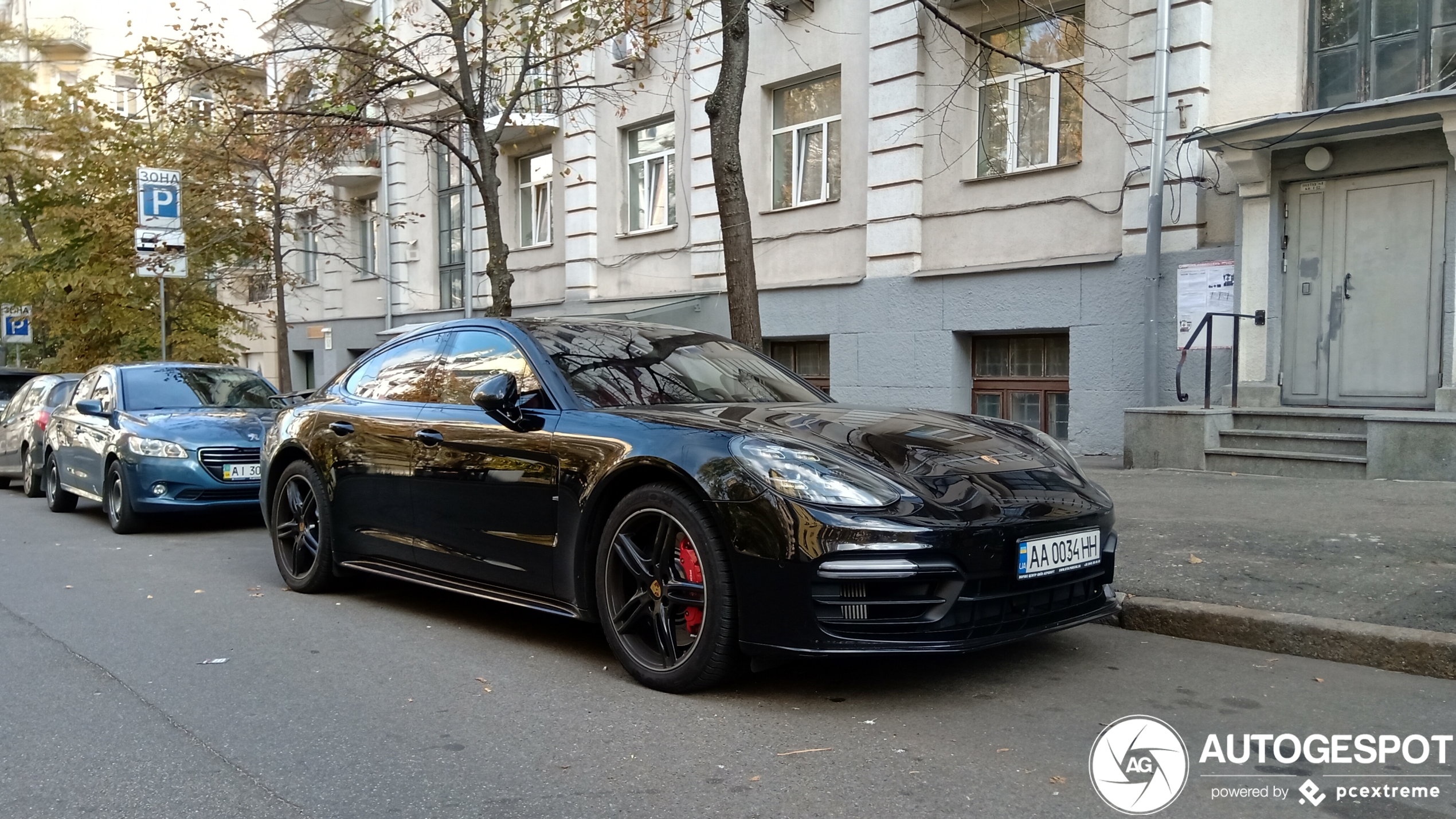 Porsche 971 Panamera Turbo