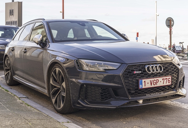 Audi RS4 Avant B9