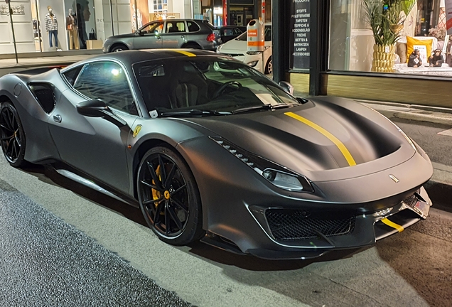 Ferrari 488 Pista