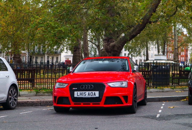 Audi RS4 Avant B8