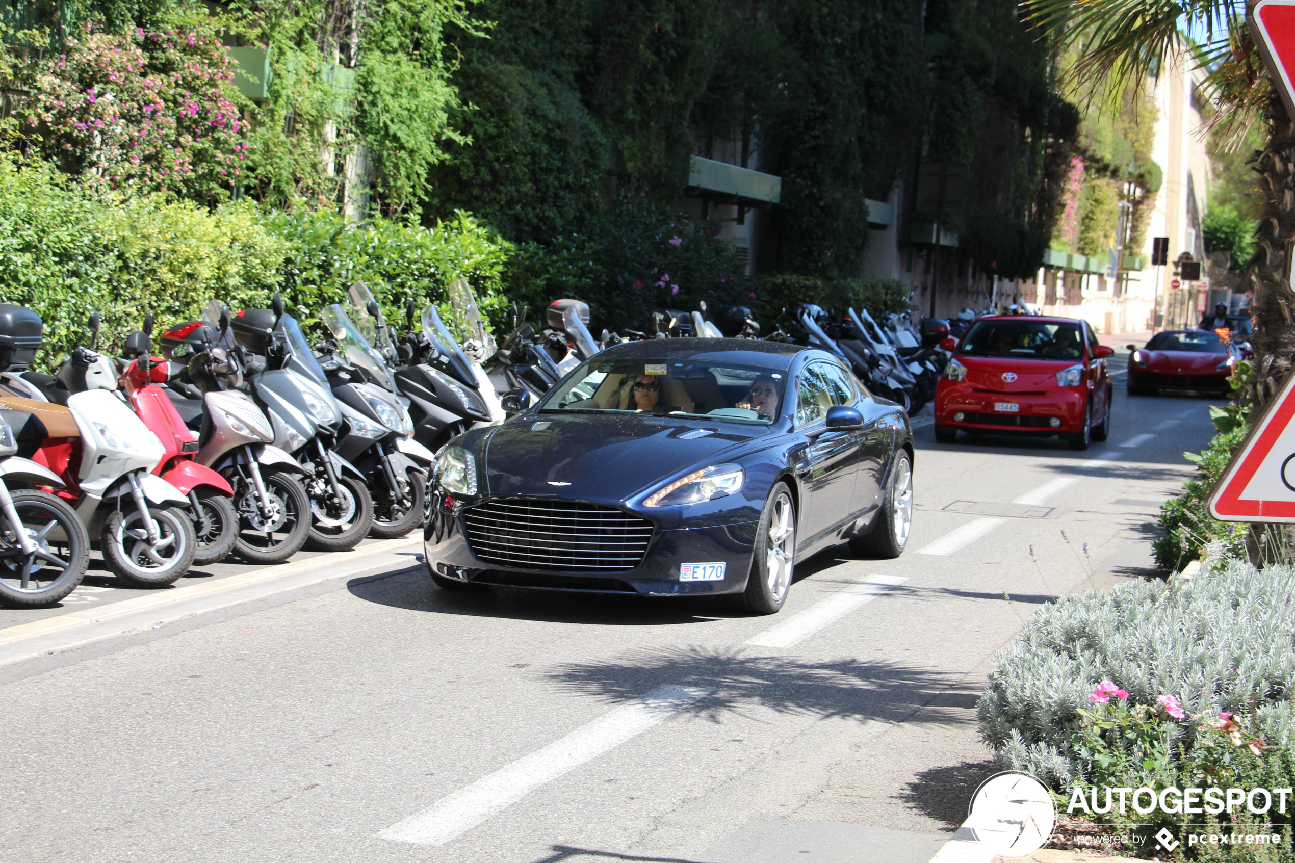 Aston Martin Rapide S