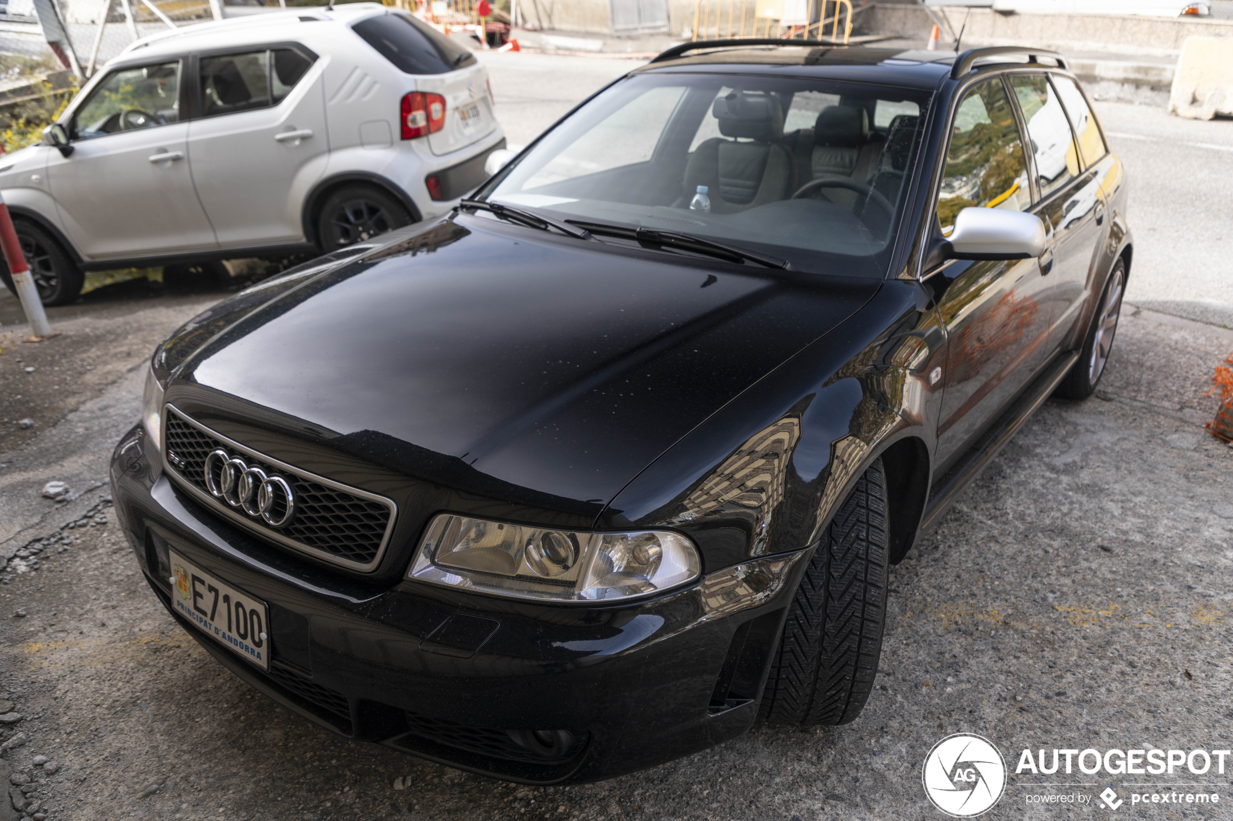 Audi RS4 Avant B5