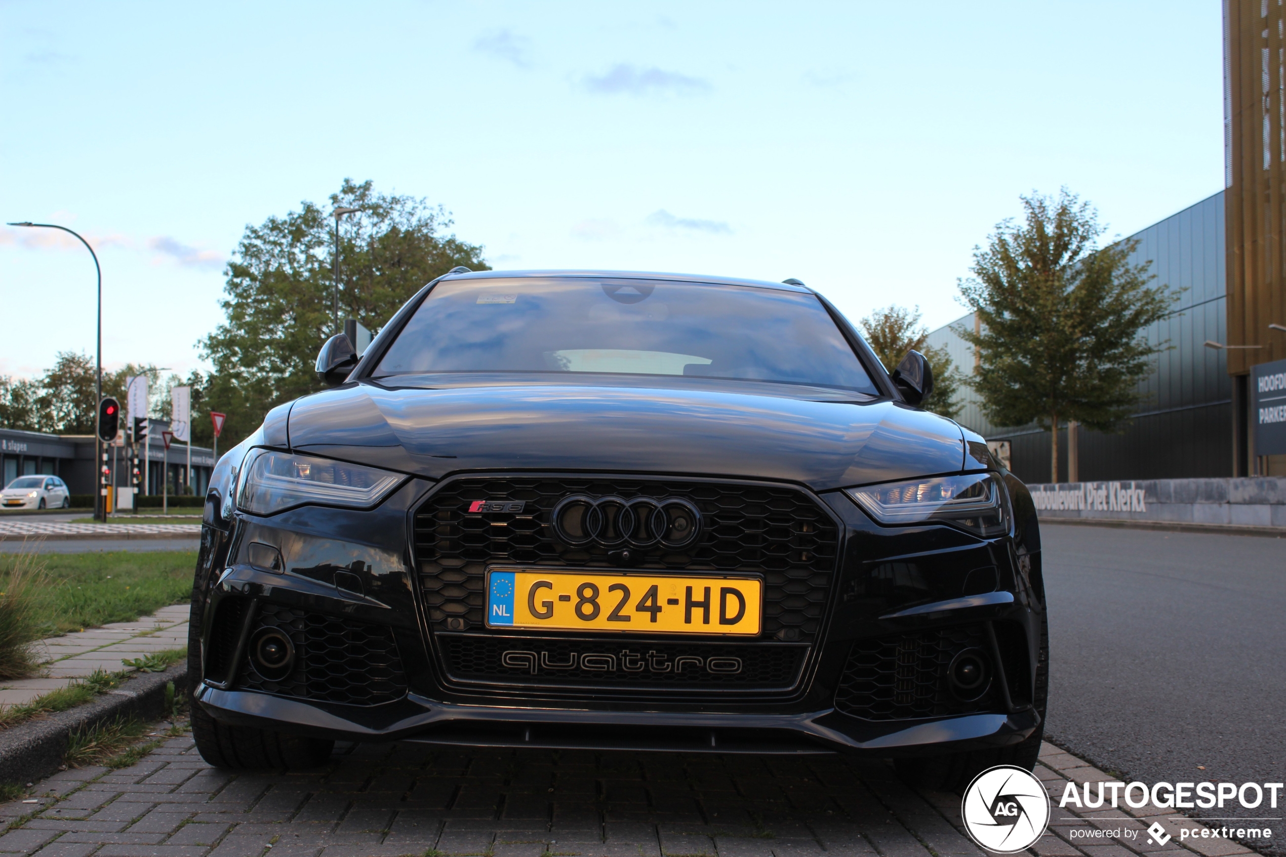 Audi RS6 Avant C7 2015