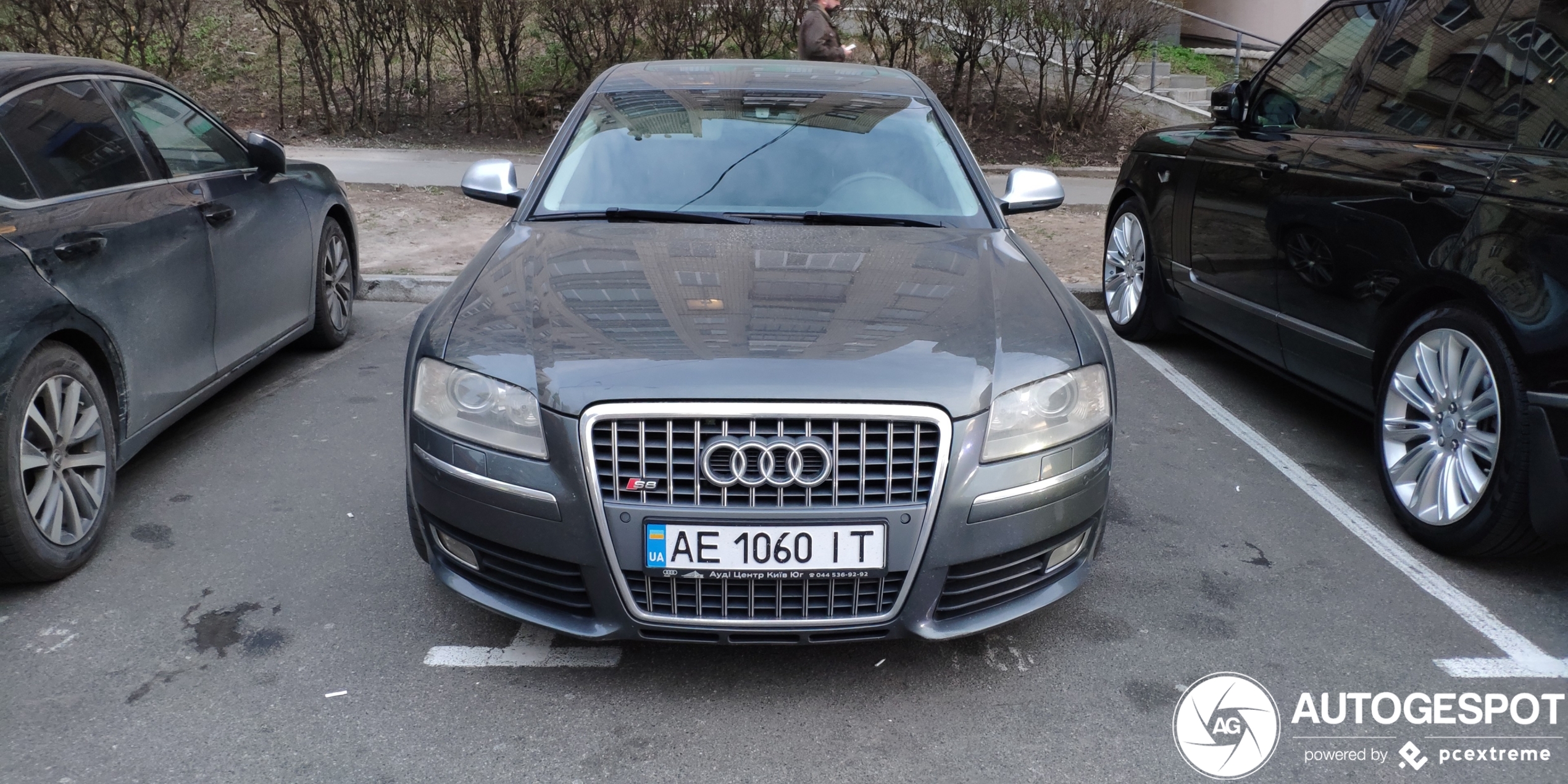 Audi S8 D3