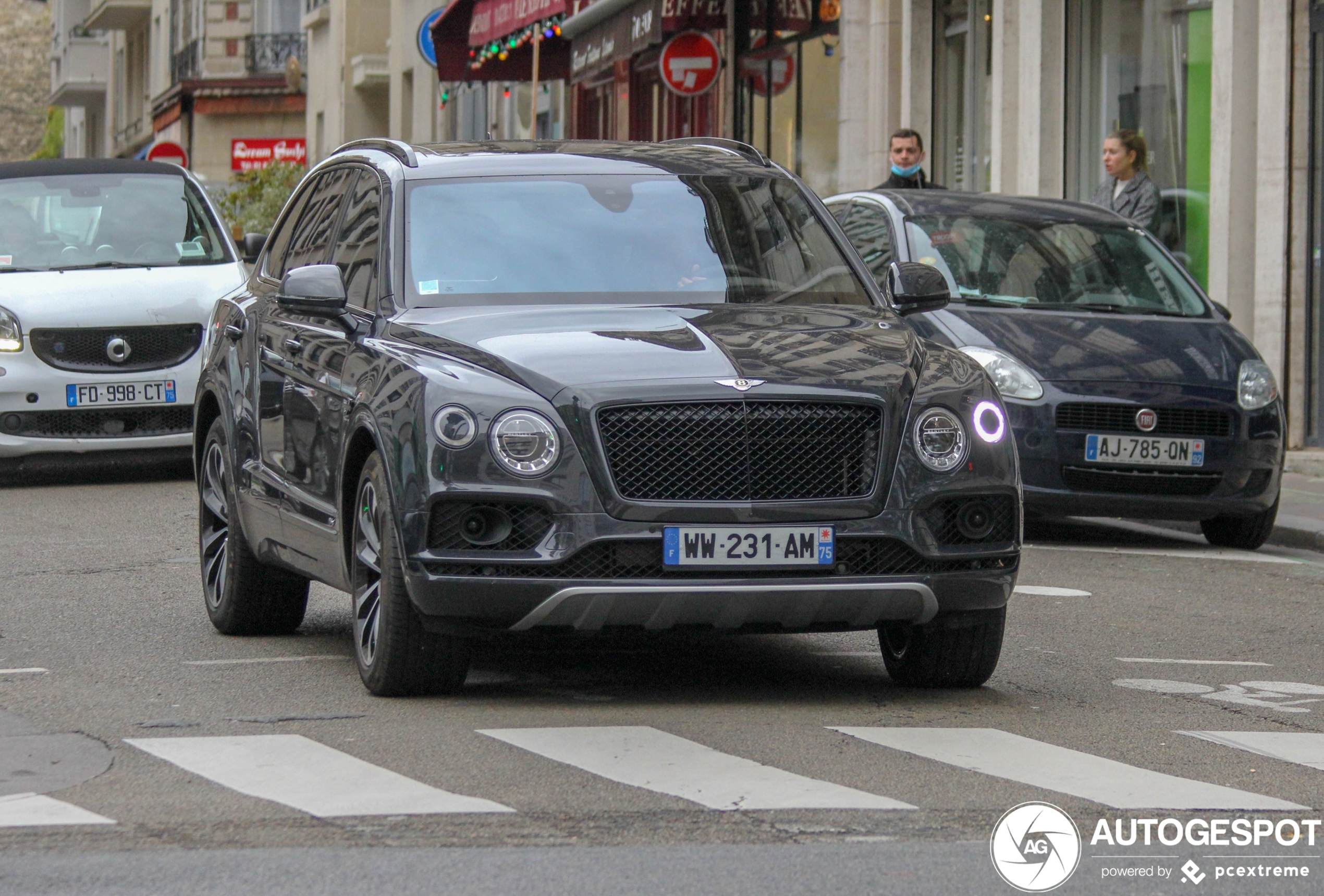 Bentley Bentayga Hybrid